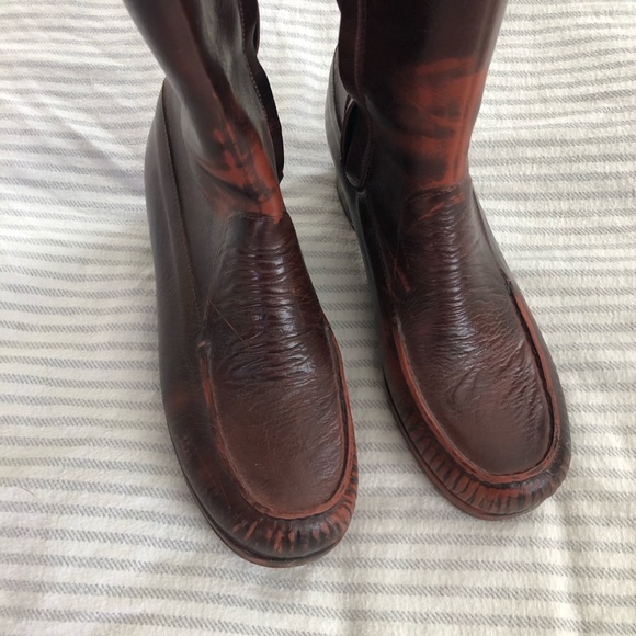 Vintage Winter Fashion Boots - Picture 4 of 8